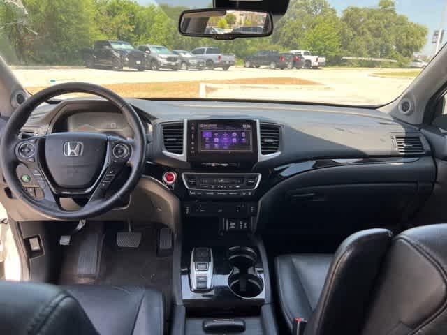 Thumbnail: 2018 Honda Pilot - 18