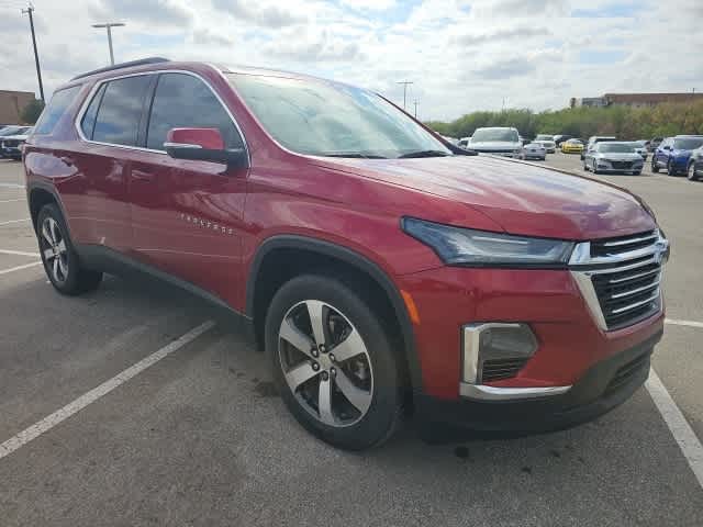 2023 Chevrolet Traverse Leather photo 2