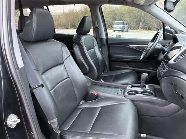 Thumbnail: 2018 Honda Pilot - 24