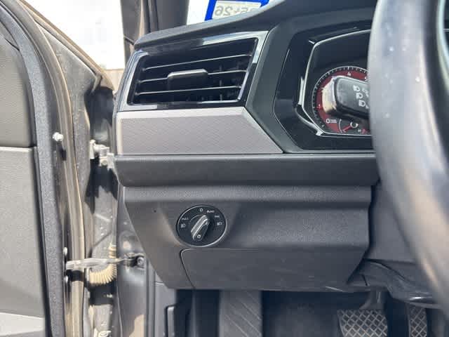 Thumbnail: 2019 Volkswagen Jetta - 10