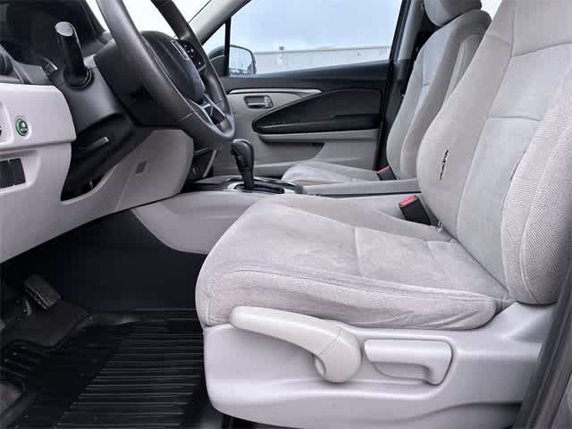 Thumbnail: 2019 Honda Pilot - 18