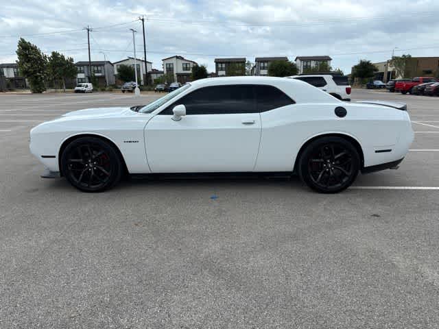 Thumbnail: 2022 Dodge Challenger - 2