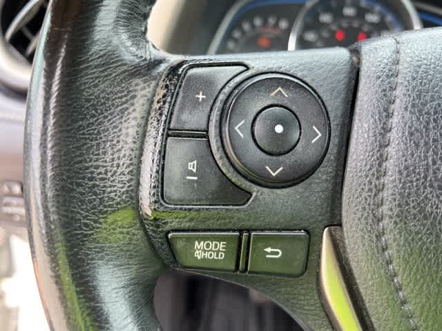 Thumbnail: 2013 Toyota RAV4 - 11