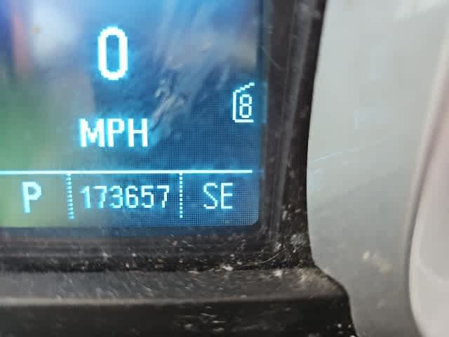 Thumbnail: 2011 Chevrolet Equinox - 20