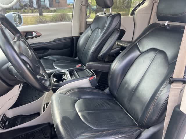 2018 Chrysler Pacifica Touring L 20