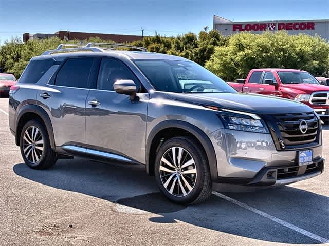 Thumbnail: 2025 Nissan Pathfinder - 8