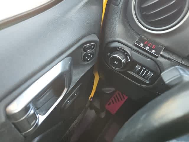 Thumbnail: 2020 Jeep Wrangler - 14