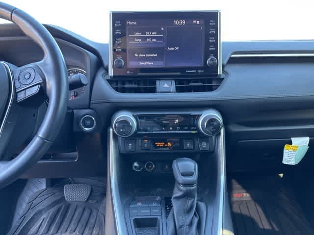 Thumbnail: 2022 Toyota RAV4 - 17