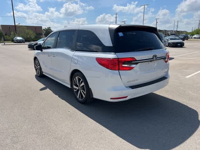 2023 Honda Odyssey Touring photo 3