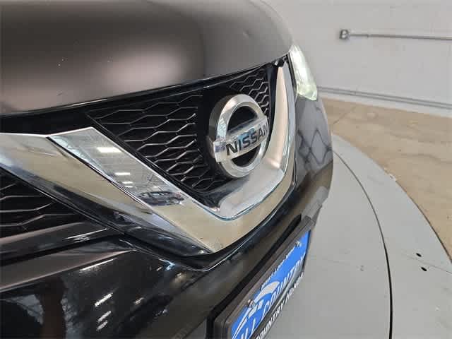 Thumbnail: 2015 Nissan Rogue - 12