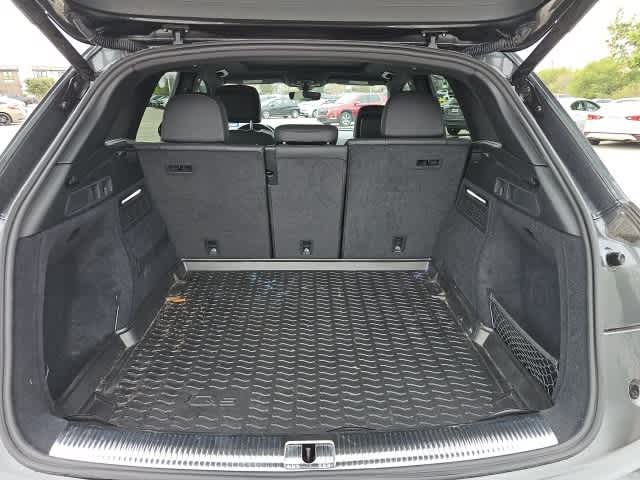 Thumbnail: 2021 Audi SQ5 - 22