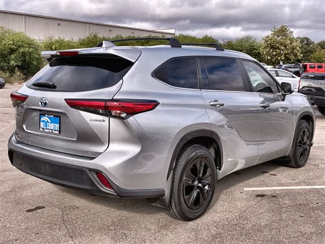 Thumbnail: 2023 Toyota Highlander - 6