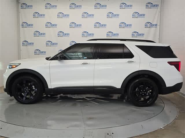 Thumbnail: 2023 Ford Explorer - 3