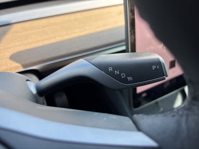 Thumbnail: 2022 Tesla Model Y - 15