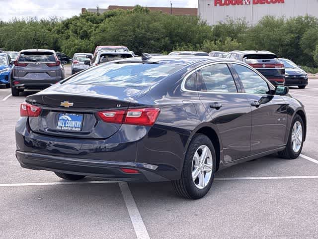 Thumbnail: 2023 Chevrolet Malibu - 6
