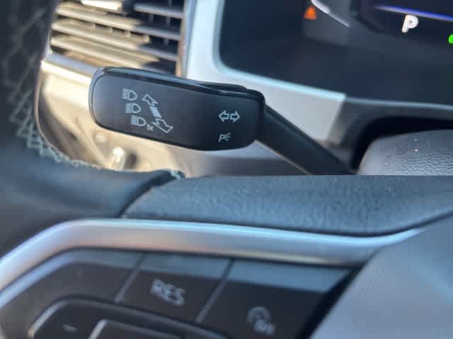 Thumbnail: 2022 Volkswagen Atlas - 15