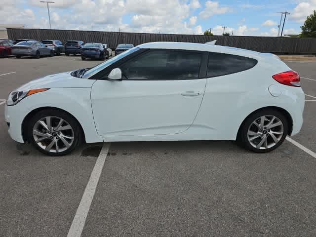 Thumbnail: 2016 Hyundai Veloster - 5