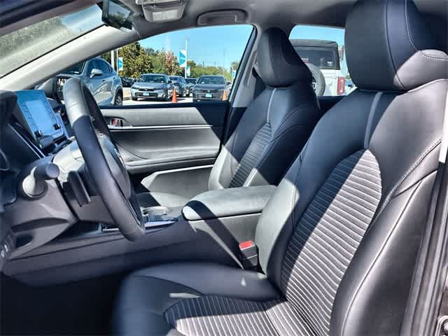 Thumbnail: 2023 Toyota Camry - 17