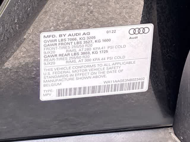 Thumbnail: 2022 Audi e-tron S - 39