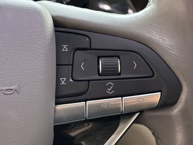 Thumbnail: 2021 Cadillac XT6 - 27