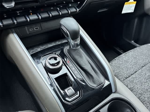 Thumbnail: 2024 Chevrolet Colorado - 33