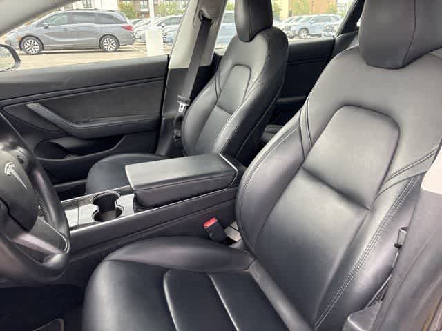 Thumbnail: 2019 Tesla Model 3 - 11