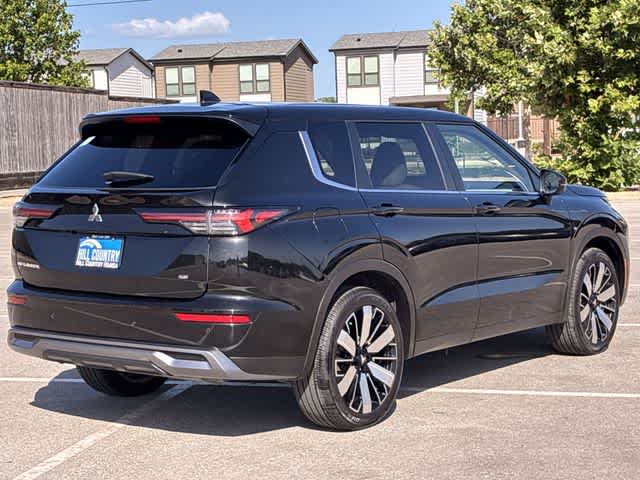 Thumbnail: 2025 Mitsubishi Outlander - 6