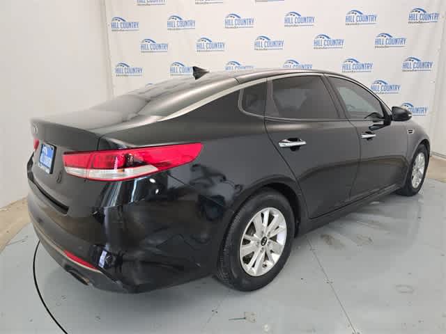 Thumbnail: 2016 Kia Optima - 6
