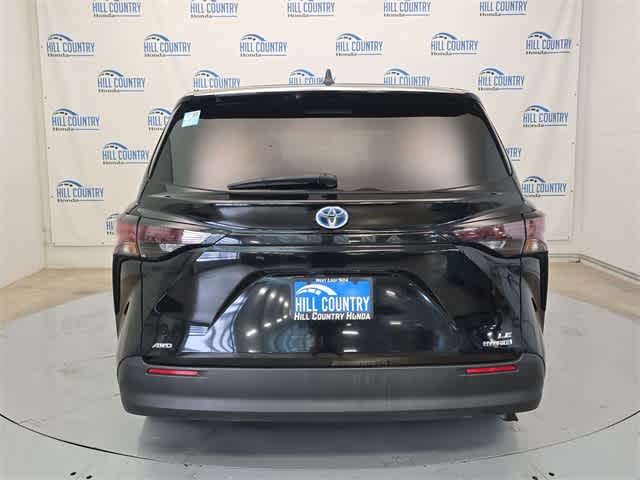 Thumbnail: 2023 Toyota Sienna - 5