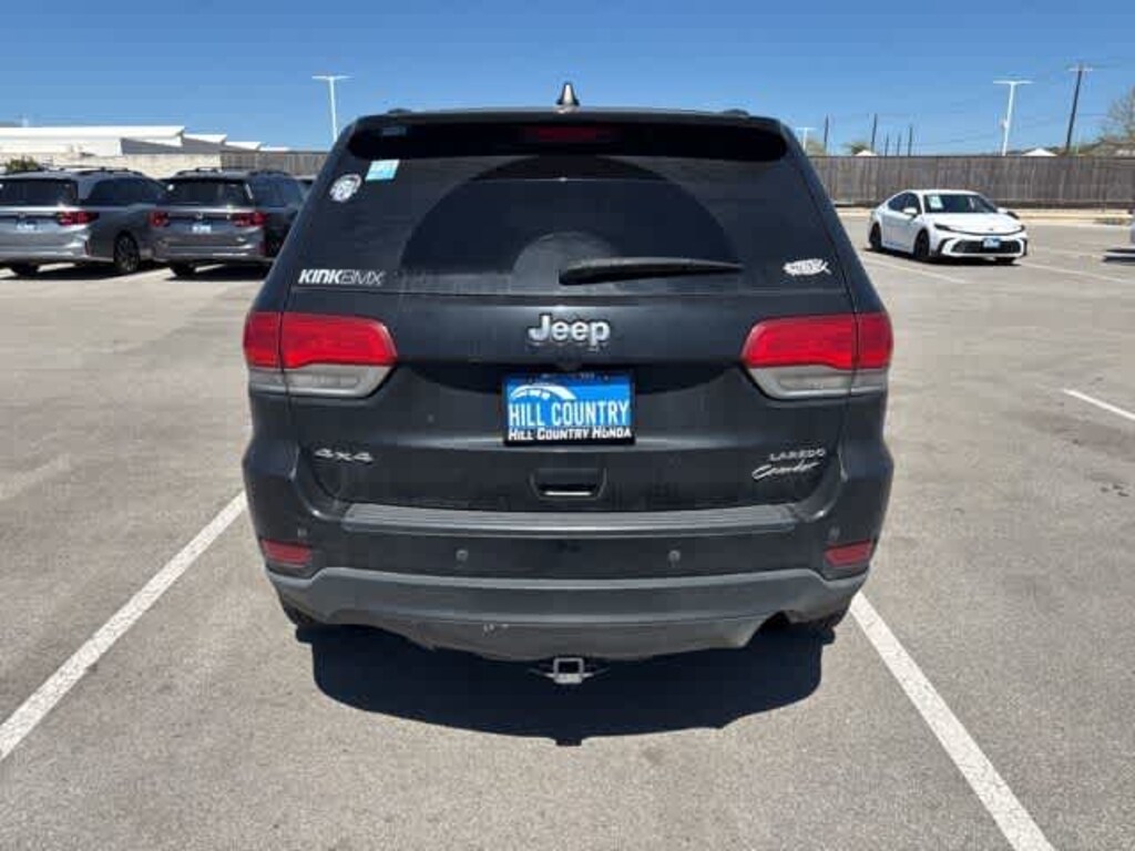 Used 2018 Jeep Grand Cherokee Laredo 4x4 SUV