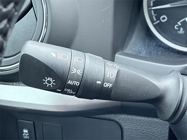 Thumbnail: 2023 Toyota Tacoma - 27