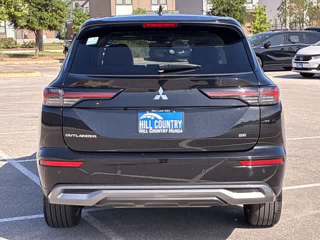 Thumbnail: 2025 Mitsubishi Outlander - 5