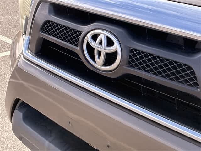 Thumbnail: 2014 Toyota Tacoma - 12