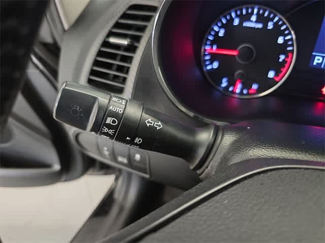 Thumbnail: 2015 Kia Forte - 27