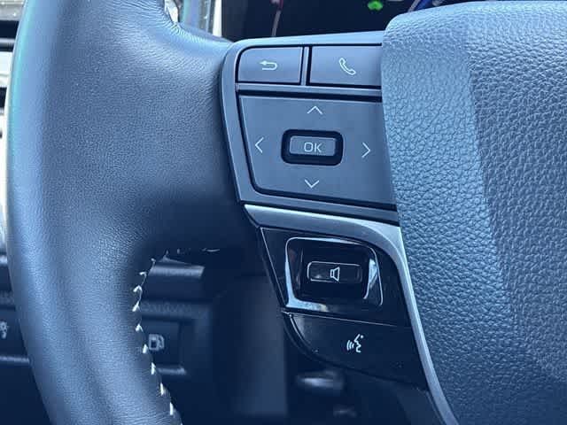 Thumbnail: 2025 Toyota Camry - 24