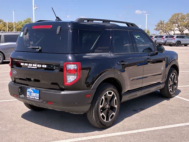 Thumbnail: 2023 Ford Bronco Sport - 6