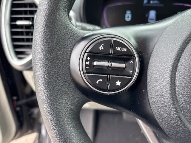 Thumbnail: 2023 Kia Soul - 11
