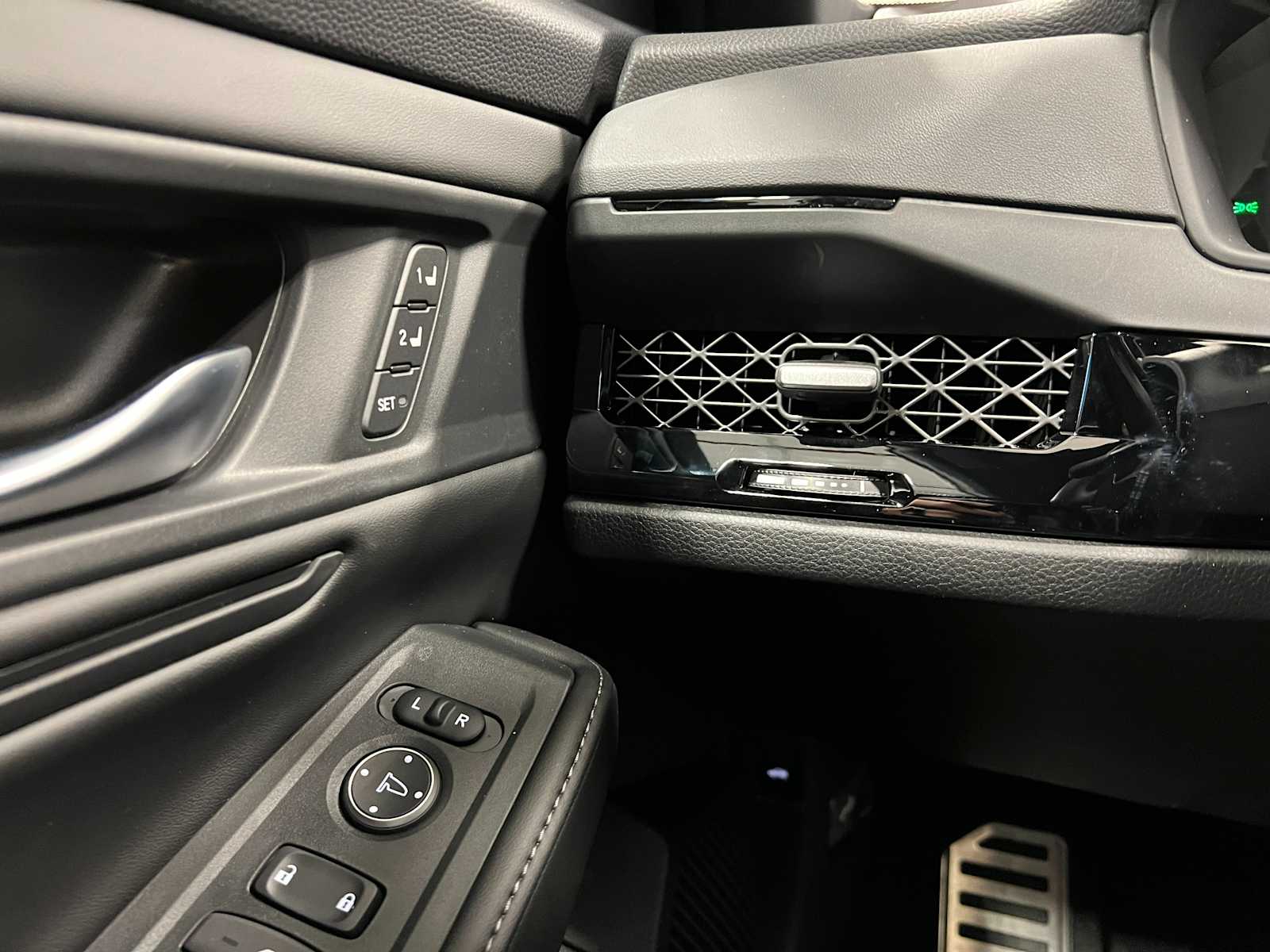 Thumbnail: 2025 Honda Accord - 19