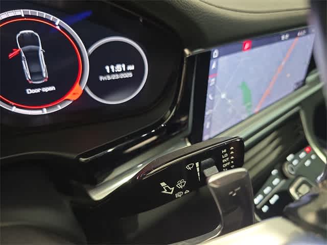 Thumbnail: 2019 Porsche Panamera - 28