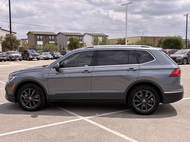 Thumbnail: 2023 Volkswagen Tiguan - 3