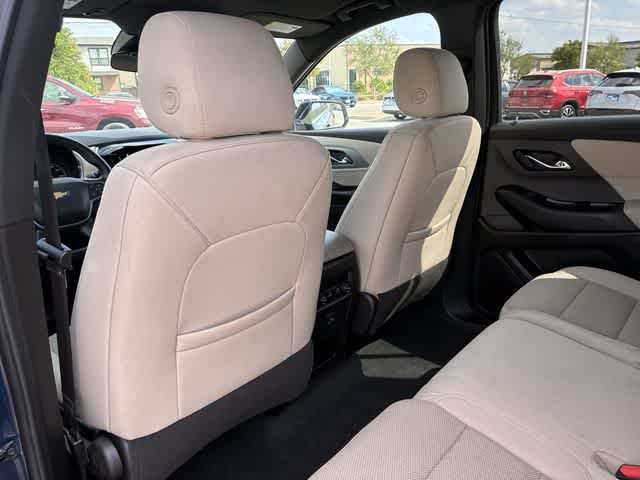 Thumbnail: 2023 Chevrolet Traverse - 19