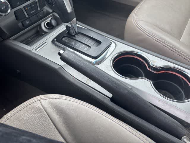Thumbnail: 2011 Ford Fusion - 15