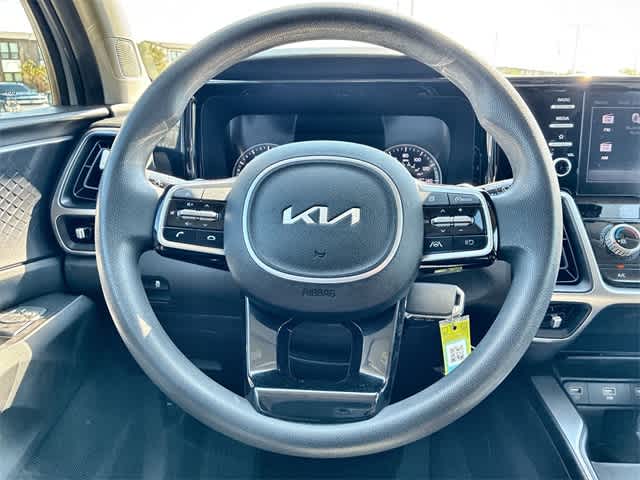 Thumbnail: 2023 Kia Sorento - 23