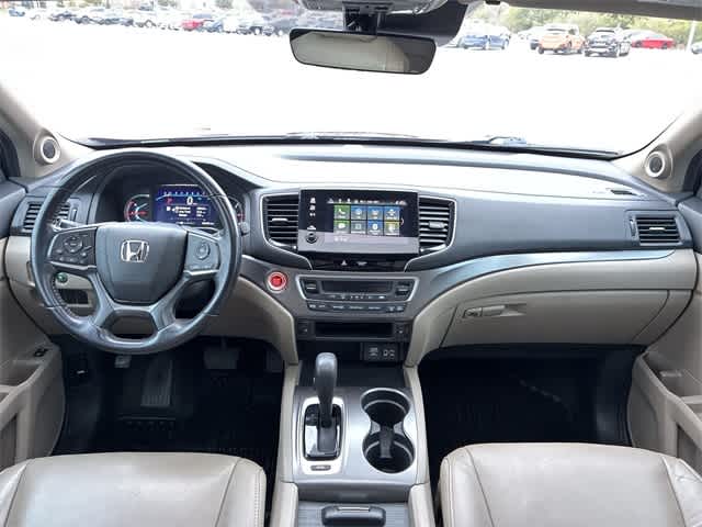 Thumbnail: 2019 Honda Pilot - 16