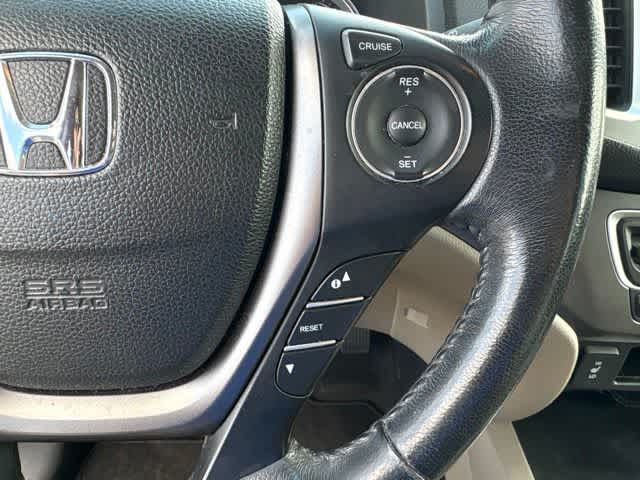 Thumbnail: 2017 Honda Pilot - 12