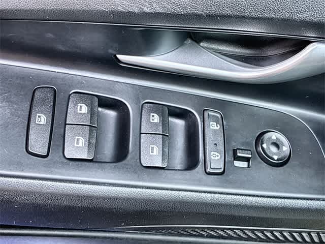 Thumbnail: 2021 Hyundai Elantra - 38