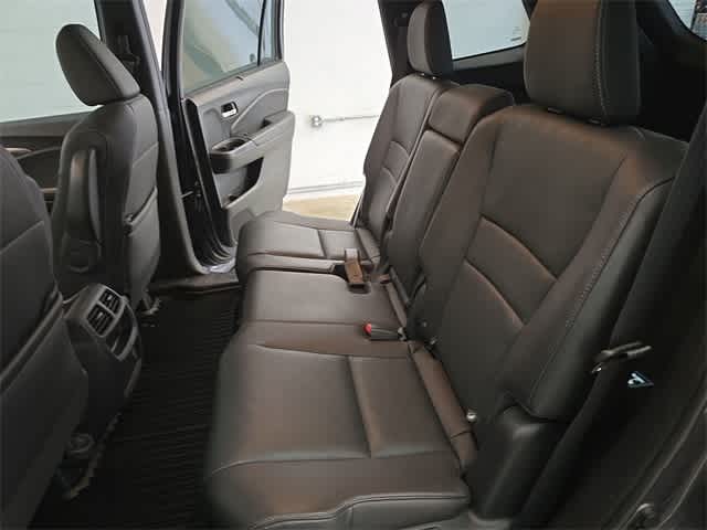 Thumbnail: 2019 Honda Passport - 21