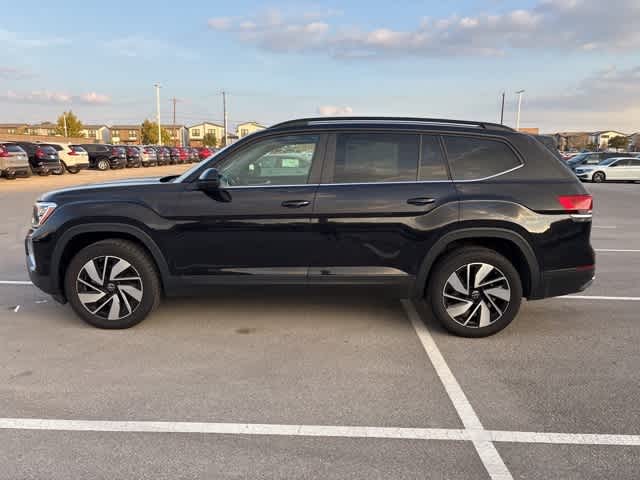 2024 Volkswagen Atlas SE Technology photo 2