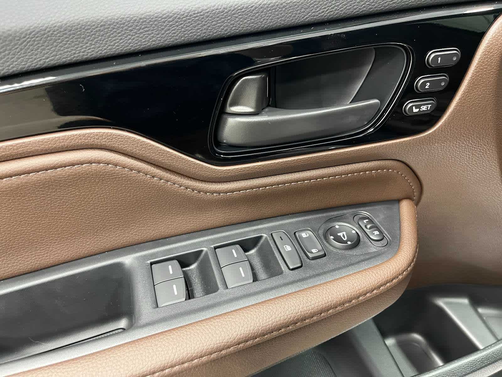 Thumbnail: 2026 Honda Odyssey - 15