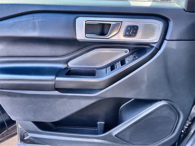 Thumbnail: 2020 Ford Explorer - 41